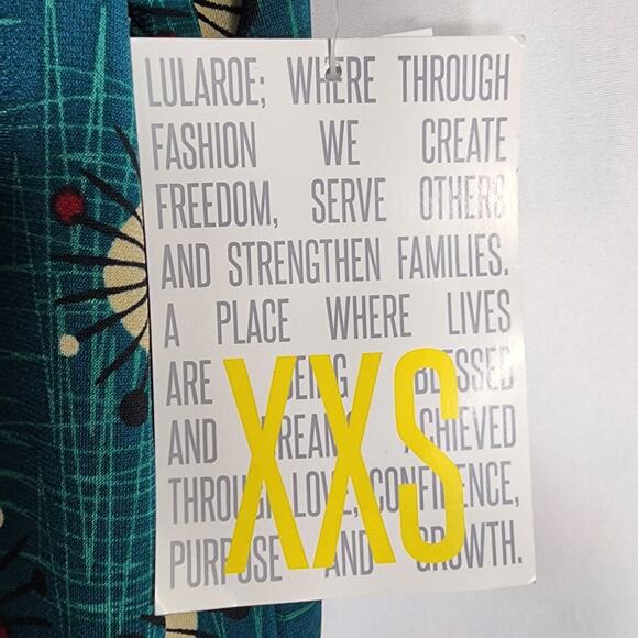 NEW LuLaRoe LLR Green Starburst Irma Hi-Low Tunic Short Sleeve Top Women Sz XXS - Picture 3 of 9